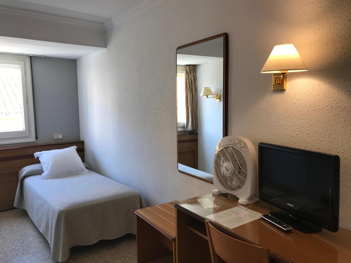 Hostal Can Pou Vidreres Kültér fotó