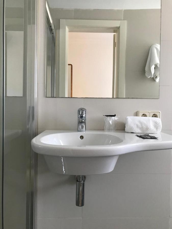 Hostal Can Pou Vidreres Kültér fotó