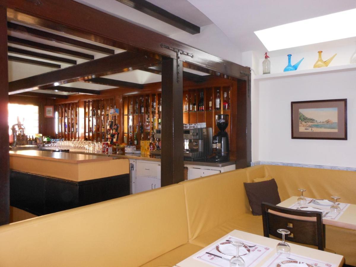 Hostal Can Pou Vidreres Kültér fotó